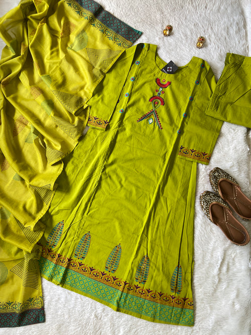 Cotton Hand Work Aline Kurti With Plain Palazzo And Block Printed Dupatta (Gamthi Pair). Cotton Suit Sets For Women Online India. Shop the Latest Festive Summer Collection at Shivani Designer Kurti.