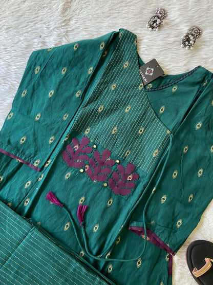 Angarakha Style With Aplic Work Aline Kurti And Palazzo (Gamthi Pair). Cotton Aline Kurti Sets For Women.