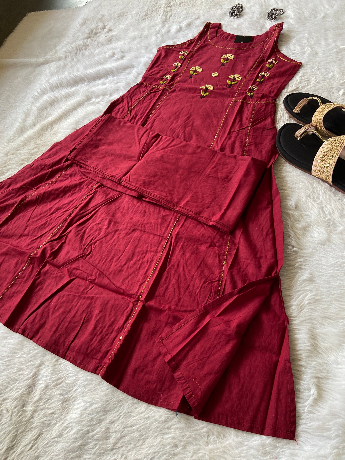 Real Mirror With Handwork, Sleeveless Kurti With Lowcut, Matching Palazzo, Cotton Aline Kurti Sets For Women.