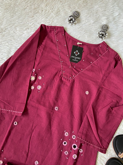 Mirror Work Cotton Straight Kurti And Palazzo. Cotton Straight Kurti Sets For Women Online India. Shop the Latest Festive Summer Collection at Shivani Designer Kurti.