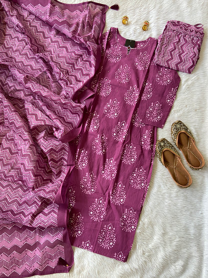 Batik Print StraightCut Kurti With Printed Pant And Dupatta, Cotton StraightCut Kurti Suit Sets For Women