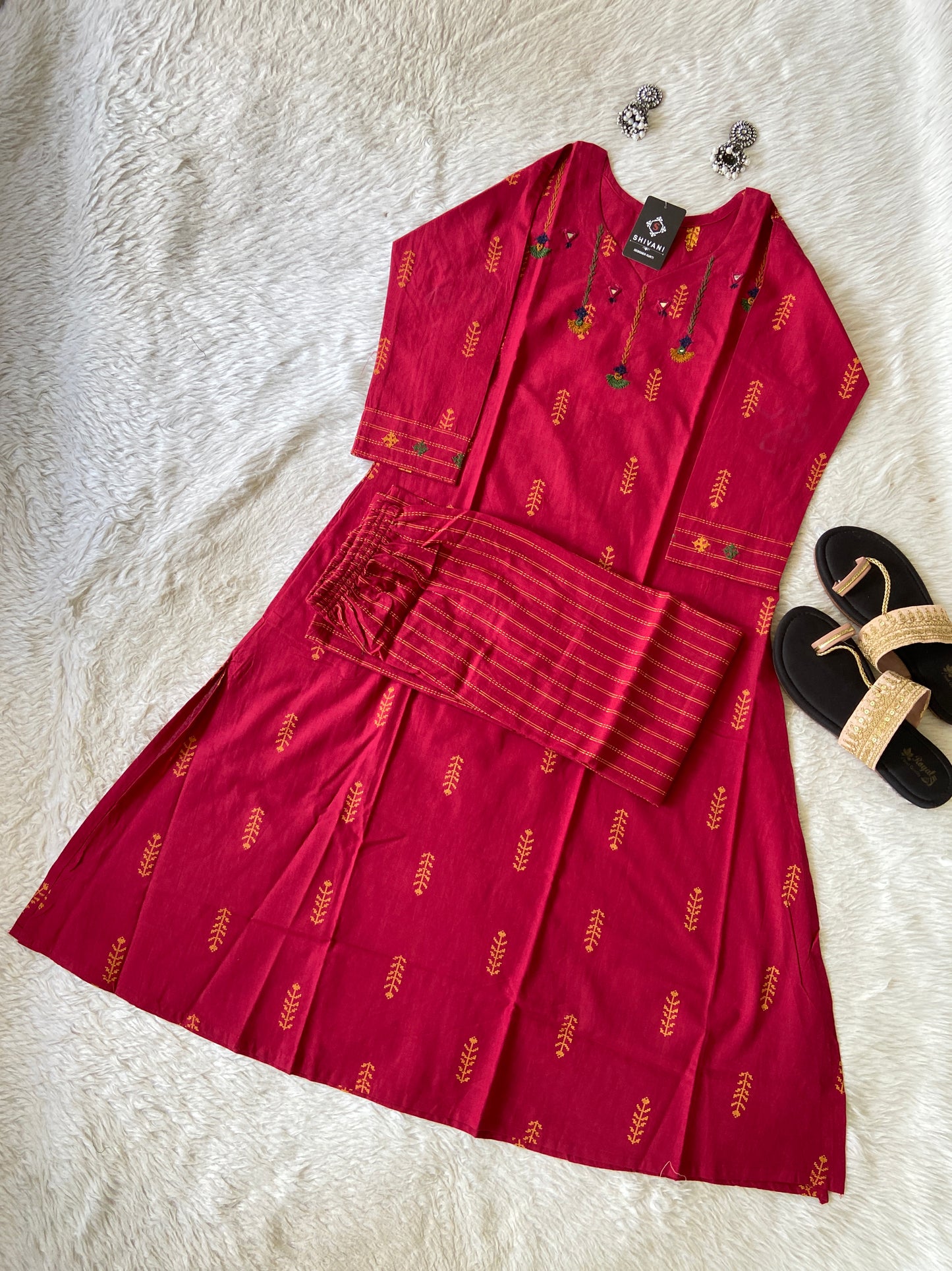 Handwork in Neck Cotton Aline Kurti With Palazzo. Cotton Aline Kurti Sets For Women Online India. Shop the Latest Festive Summer Collection at Shivani Designer Kurti.