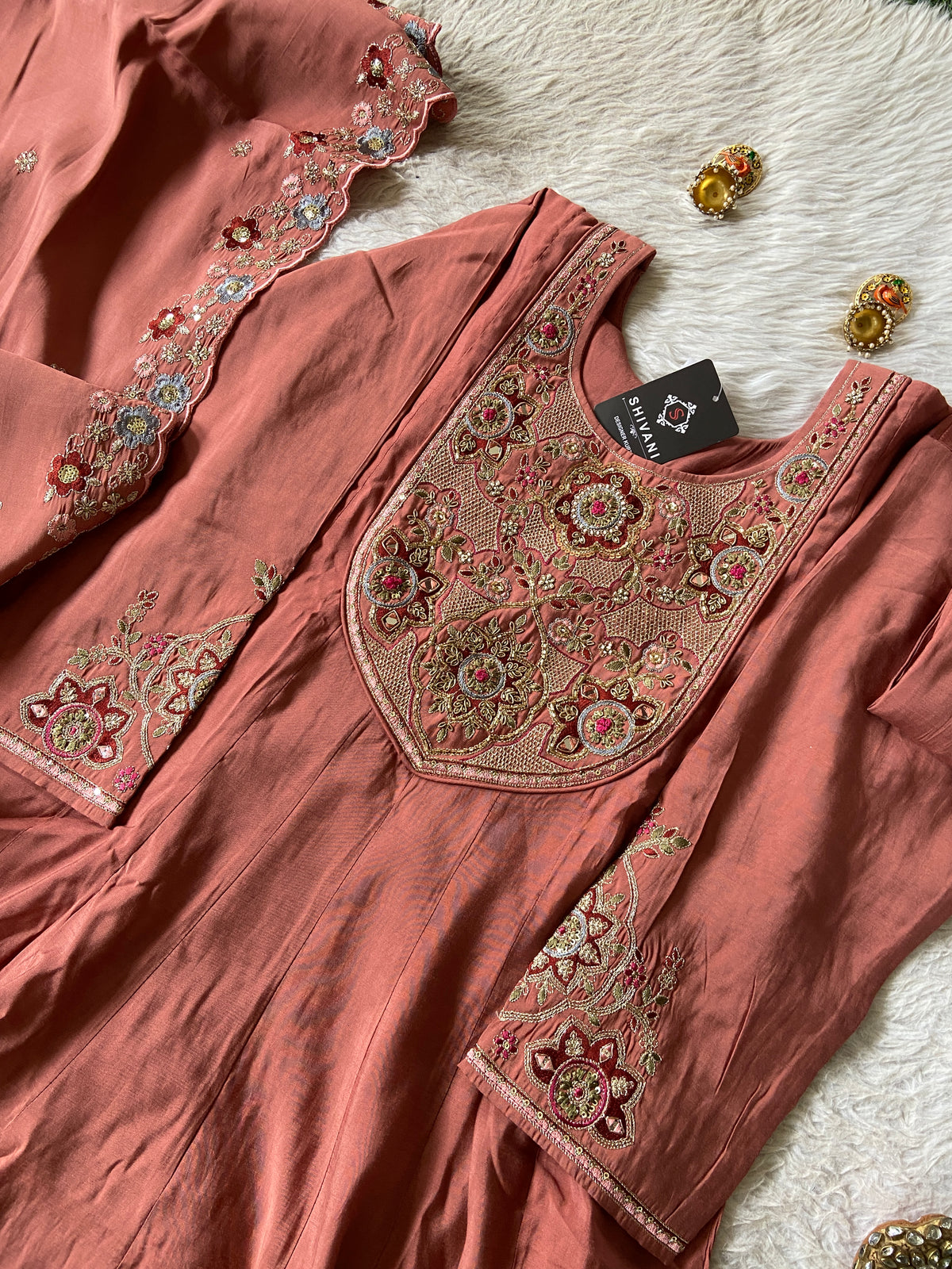 Premium Designer Anarkali Suit. Silk Suit Sets For Women Online India. Shop the Latest Festive Summer Collection at Shivani Designer Kurti.