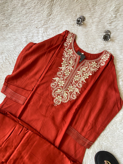 Gaji Satin Straight Kurti With Palazzo. Silk Kurti Sets For Women Online India. Shop the Latest Festive Summer Collection at Shivani Designer Kurti.