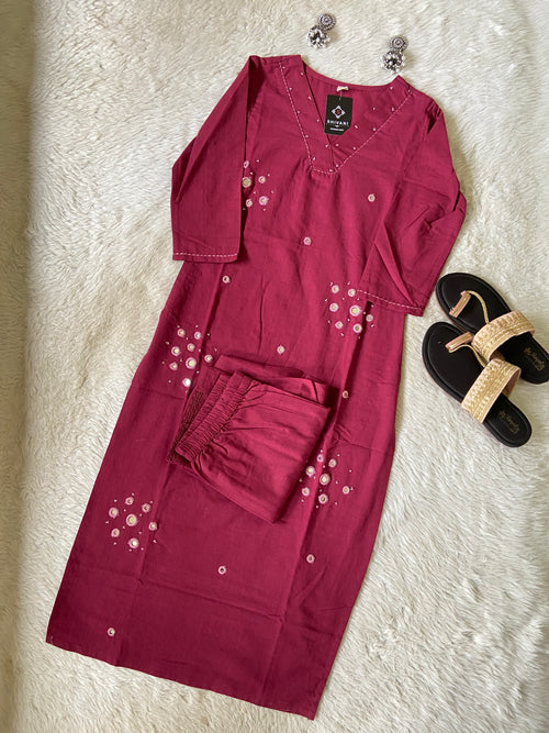 Mirror Work Cotton Straight Kurti And Palazzo. Cotton Straight Kurti Sets For Women Online India. Shop the Latest Festive Summer Collection at Shivani Designer Kurti.