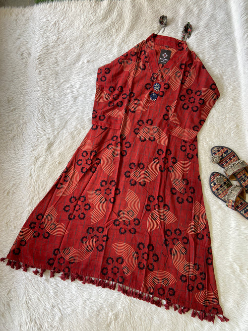 Cotton Midi, Cotton Aline Kurti With Mirror Work (Gamthi Kurti). Cotton Kurti For Women online India. Shop the Latest Festive Summer Collection at Shivani Designer Kurti.