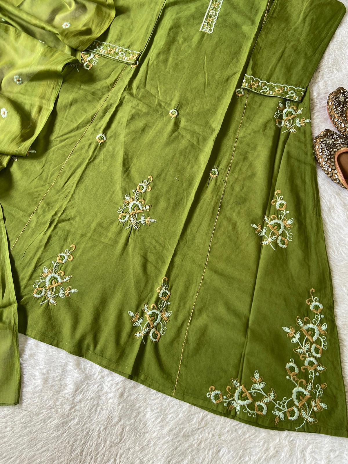 Embroidery Work Cotton Aline Kurti, Pant And Dupatta. Cotton Suits Sets For Women Online India. Shop the Latest Festive Summer Collection at Shivani Designer Kurti.