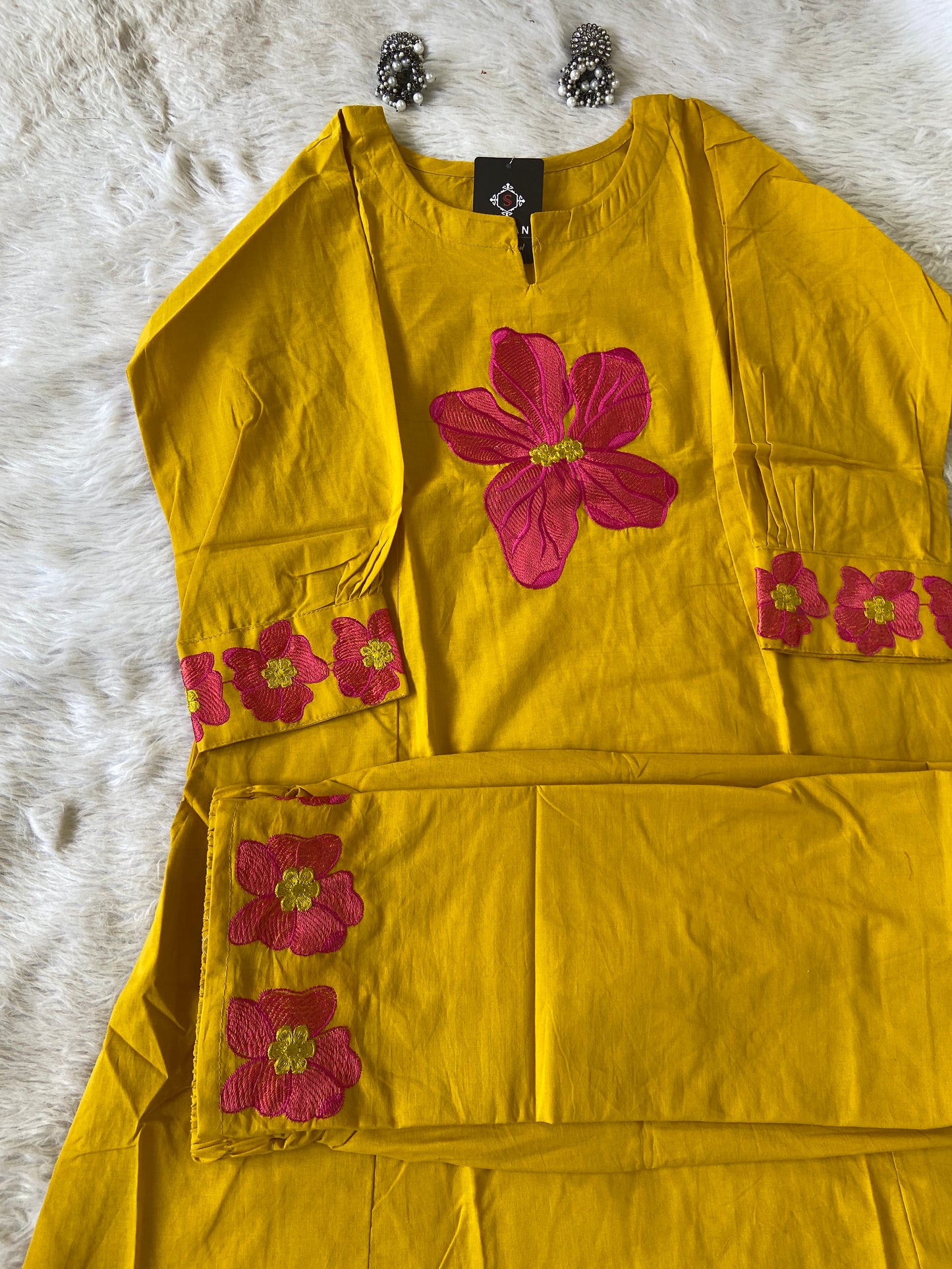 Flower Work In Sleeeve, Palazzo And Neck, Beautiful Aline Kurti With Plain Palazzo. Cotton Aline Kurti Sets For Women