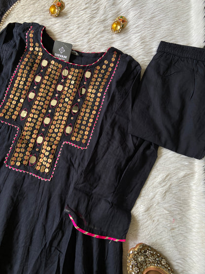 Navaratri Special Cotton Anarkali Kurti With Pant And Dupatta. Cotton Suit Sets For Women Online India. Shop the Latest Festive Summer Collection at Shivani Designer Kurti.