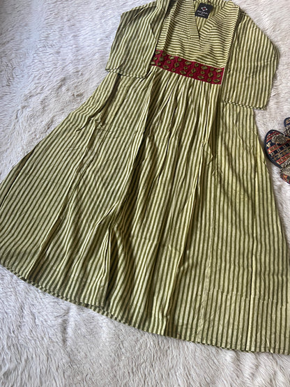 Cotton Midi, Cotton Aline Kurti With Mirror Work (Gamthi Kurti). Cotton Kurti For Women online India. Shop the Latest Festive Summer Collection at Shivani Designer Kurti.