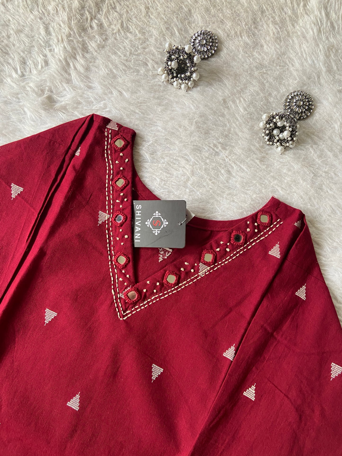 Real Mirror Work in Neck Cotton Straight Kurti With Palazzo. Cotton Straight Kurti Sets For Women Online India. Shop the Latest Festive Summer Collection at Shivani Designer Kurti.