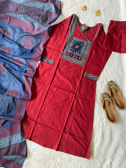 Patchwork And Mirrorwork In Neck, Cotton Aline Kurti With Pant And Dupatta (Gamthi Pair). Cotton Suit Sets For Women Online India. Shop the Latest Festive Summer Collection at Shivani Designer Kurti.