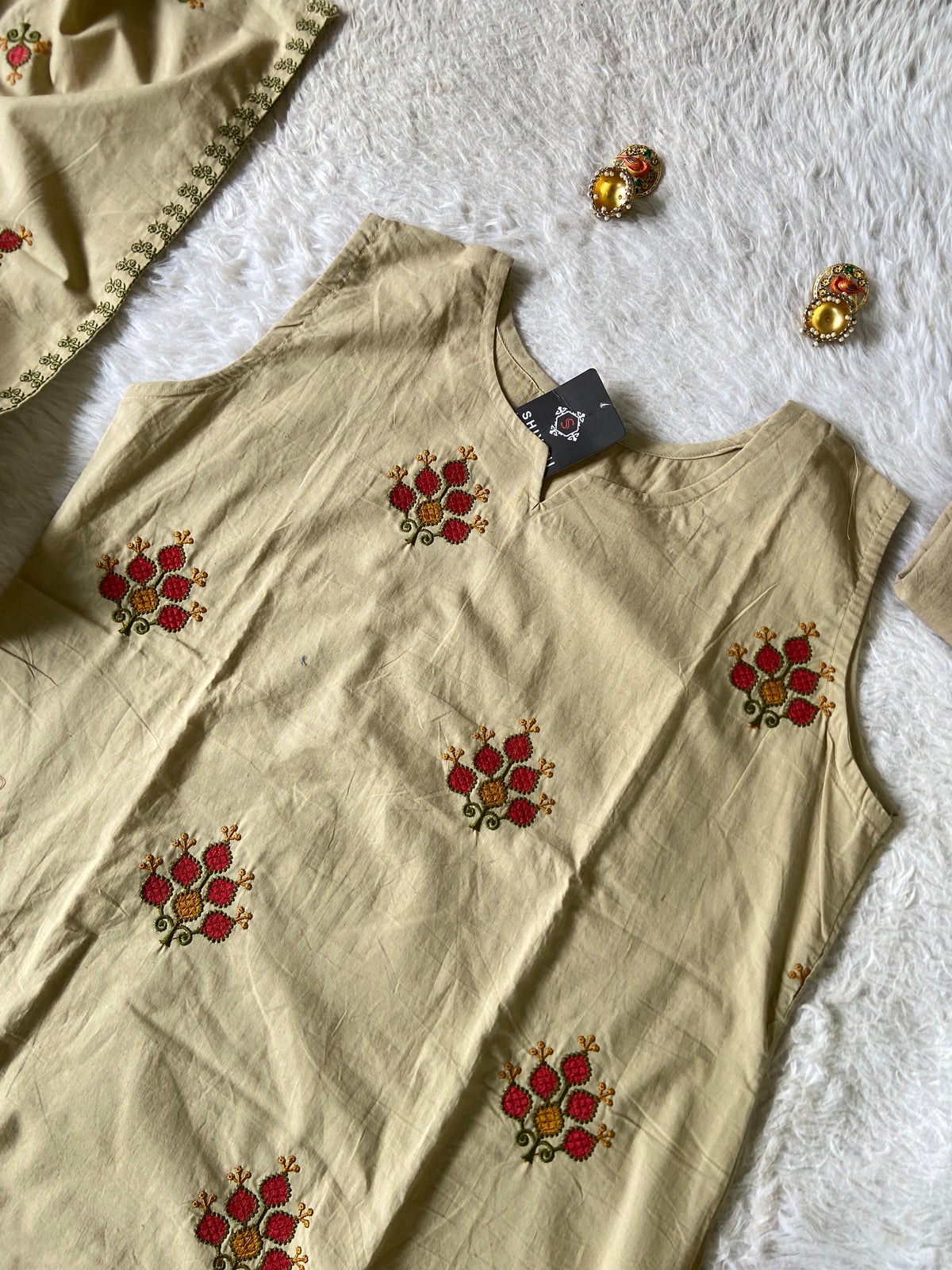Embroidery Work Cotton Sleeveless (3/4th Attached) Aline Kurti, Palazzo And Dupatta. Cotton Suits Sets For Women Online India. Shop the Latest Festive Summer Collection at Shivani Designer Kurti.
