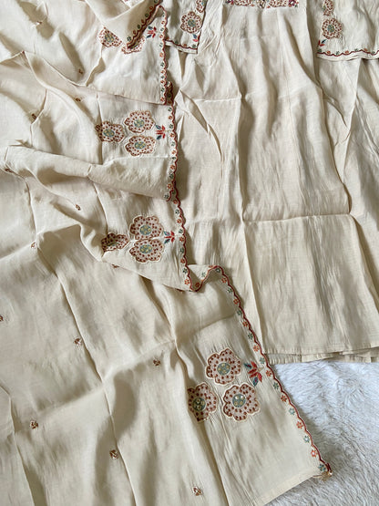 Premium Designer Anarkali Suit. Silk Suit Sets For Women Online India. Shop the Latest Festive Summer Collection at Shivani Designer Kurti.