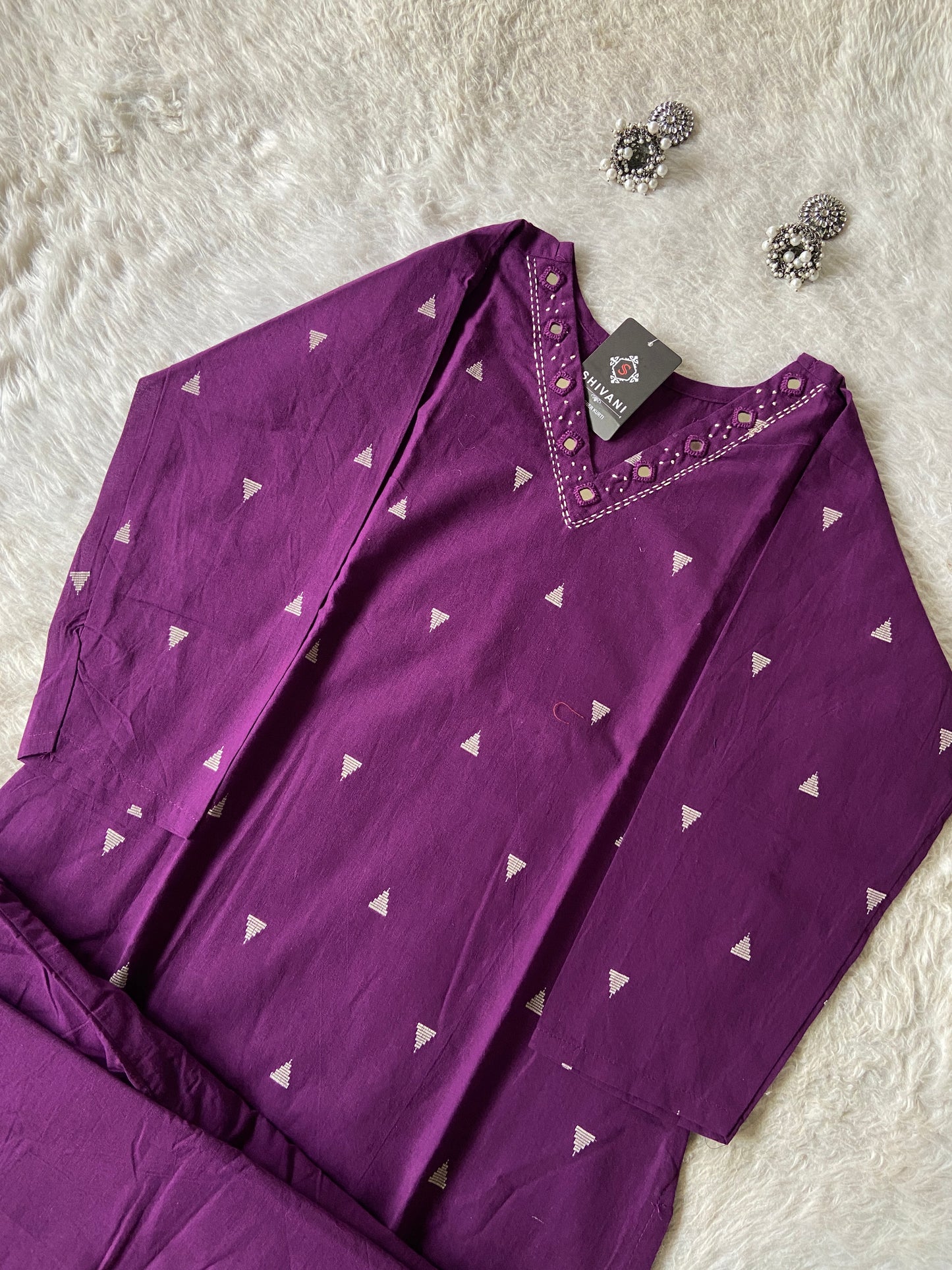 Real Mirror Work in Neck Cotton Straight Kurti With Palazzo. Cotton Straight Kurti Sets For Women Online India. Shop the Latest Festive Summer Collection at Shivani Designer Kurti.