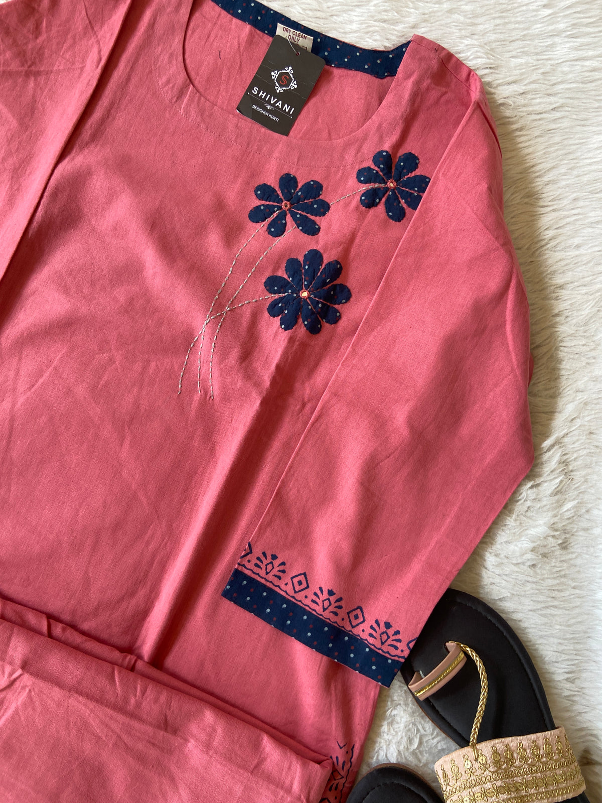 Aplic Work Cotton Straight Kurti With Palazzo. Cotton Kurti Sets For Women Online India. Shop the Latest Festive Summer Collection at Shivani Designer Kurti.