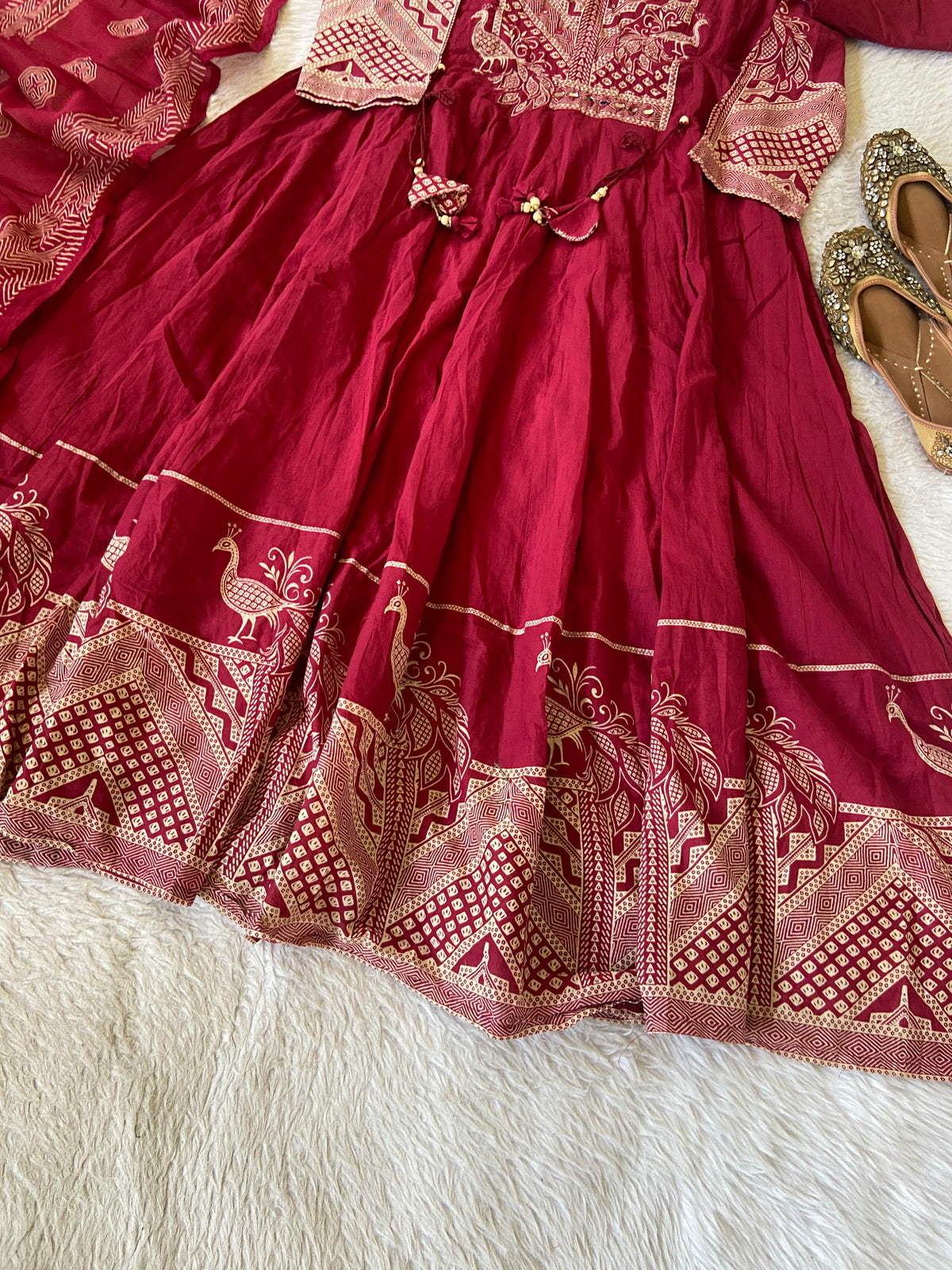 Full Flair Cotton Anarkali Kurti, Pant And Dupatta. Cotton Anarkali Kurti Suits For Women Online India. Shop the Latest Festive Summer Collection at Shivani Designer Kurti.