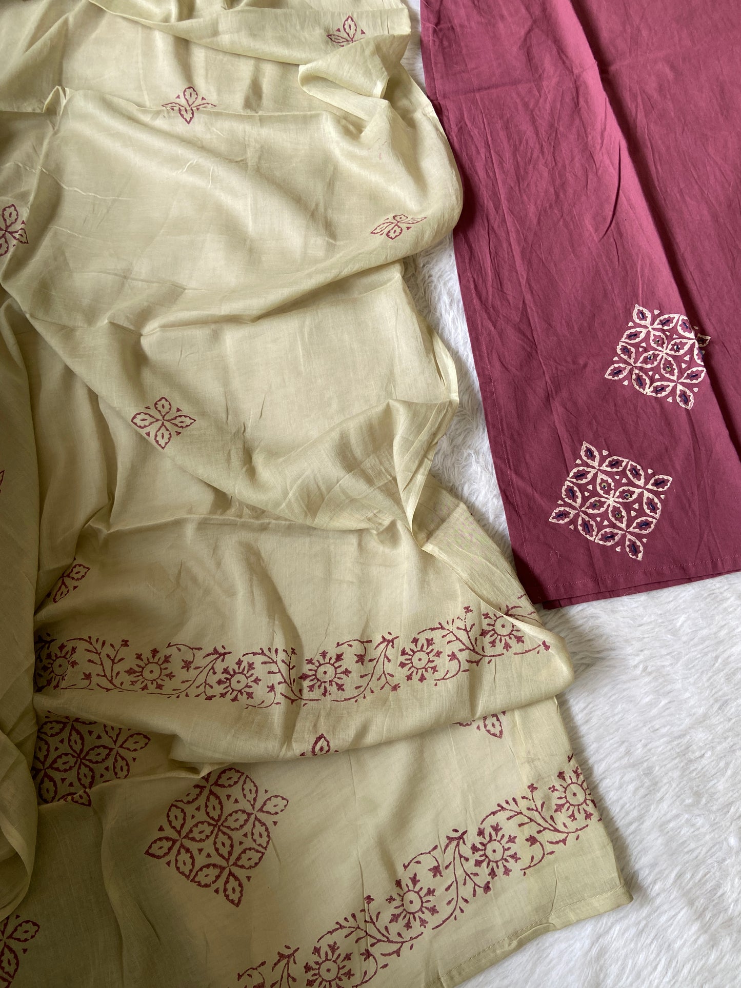 Patch Work In Neck, Cotton Straight Kurti With Palazzo And Dupatta (Gamthi Pair). Cotton Suit Sets For Women Online India. Shop the Latest Festive Summer Collection at Shivani Designer Kurti.