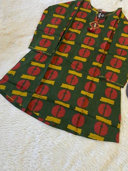 Cotton Short Top (Gamthi Short Top). Cotton Short Top For Women online India. Shop the Latest Festive Summer Collection at Shivani Designer Kurti. (Copy)