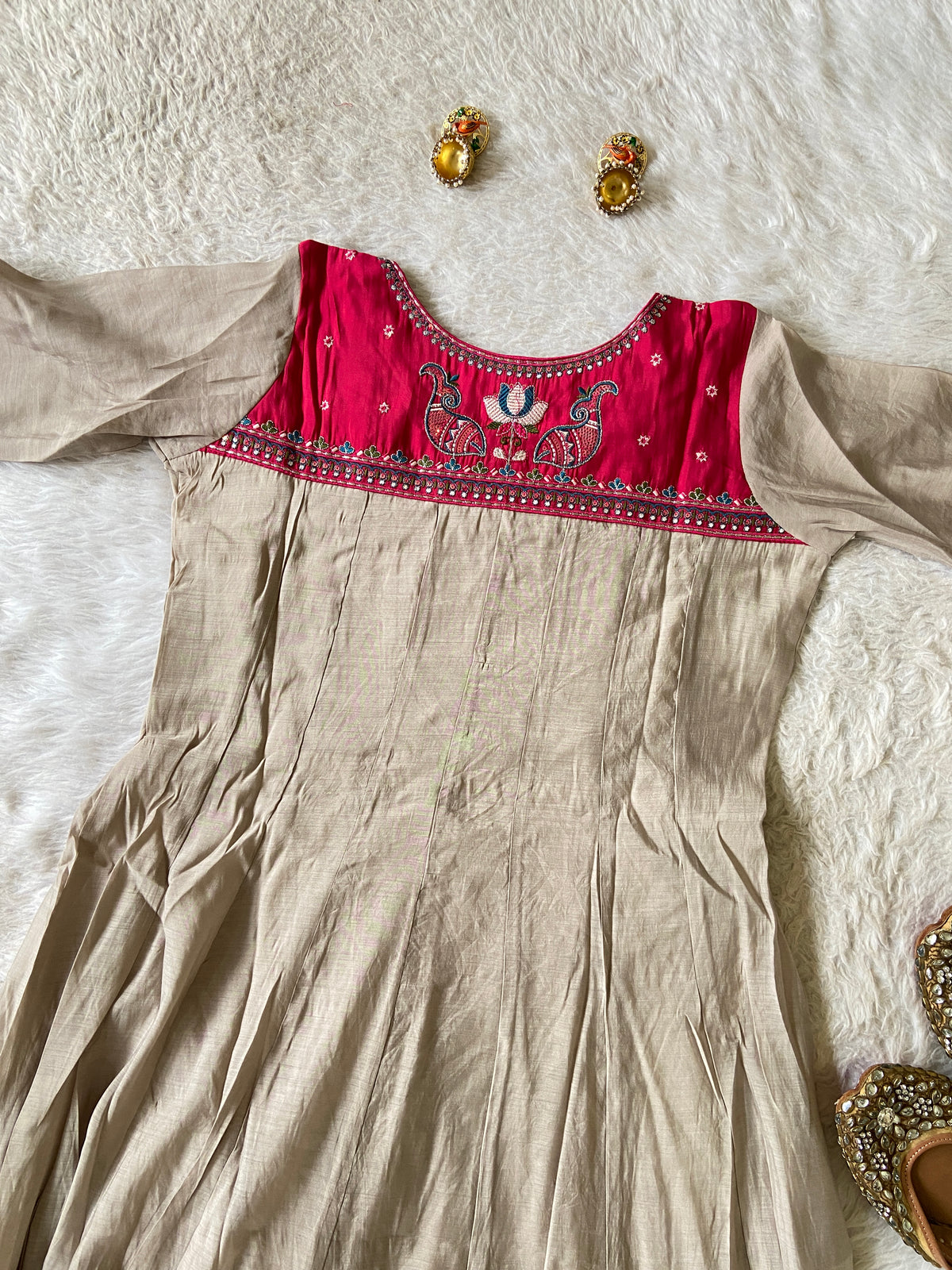 Premium Designer Anarkali Suit. Silk Suit Sets For Women Online India. Shop the Latest Festive Summer Collection at Shivani Designer Kurti.