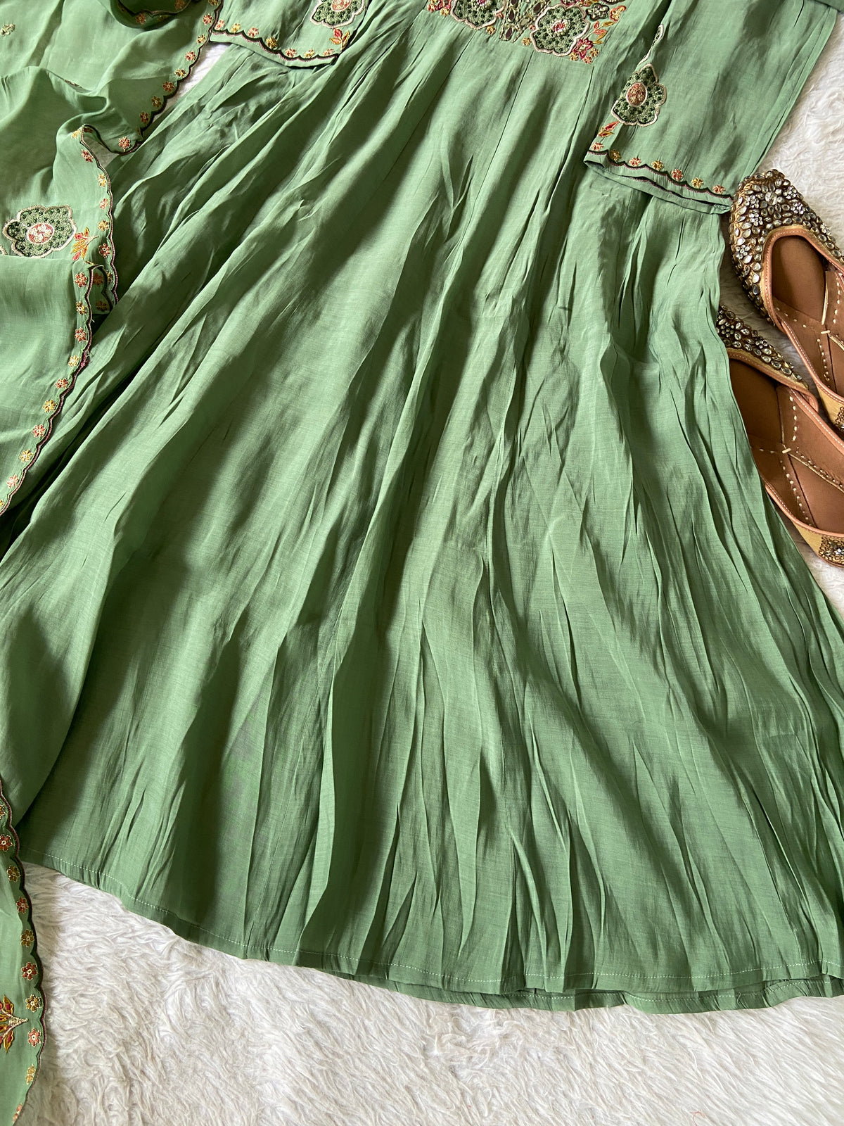Premium Designer Anarkali Suit. Silk Suit Sets For Women Online India. Shop the Latest Festive Summer Collection at Shivani Designer Kurti.