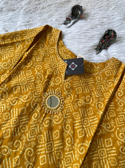 Aline Printed Cotton Kurti. Cotton Kurtis For Women Online India. Shop the Latest Festive Summer Collection at Shivani Designer Kurti.