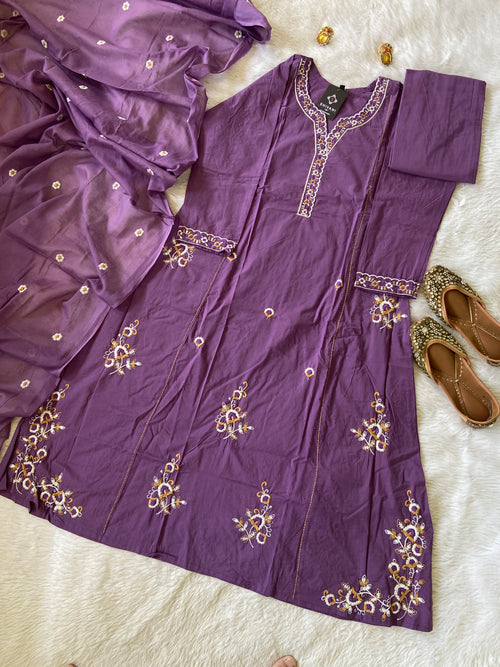 Beautiful Embroidery Work In Kurtis With Matching Pant And Dupatta, Cotton Aline Kurtis Suits For Women
