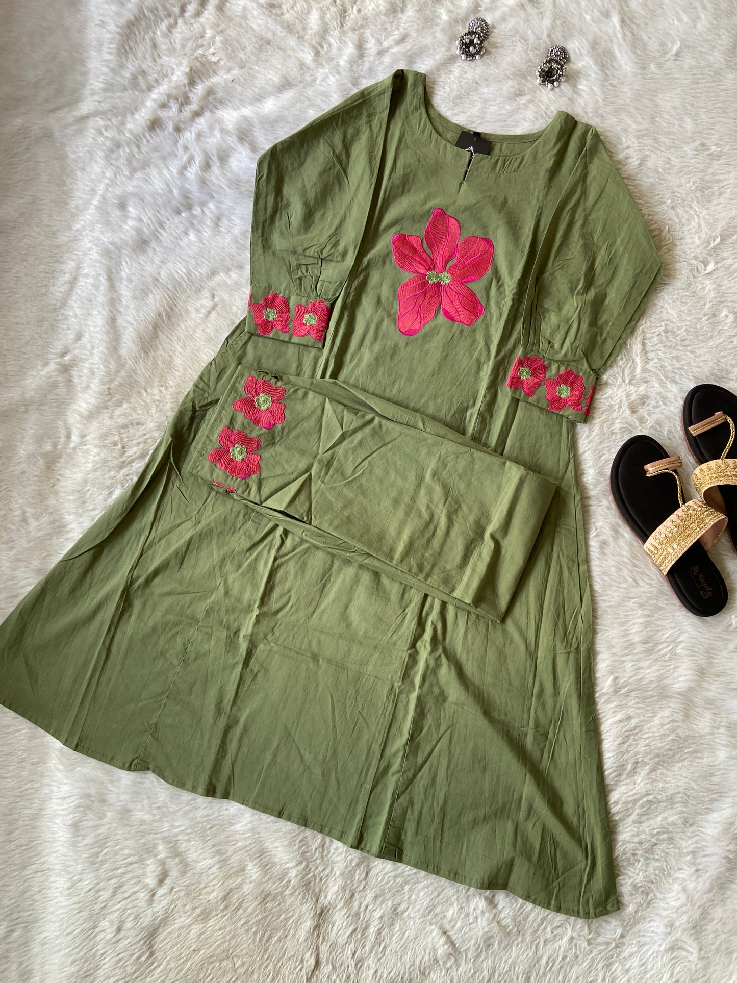 Flower Work In Sleeeve, Palazzo And Neck, Beautiful Aline Kurti With Plain Palazzo. Cotton Aline Kurti Sets For Women