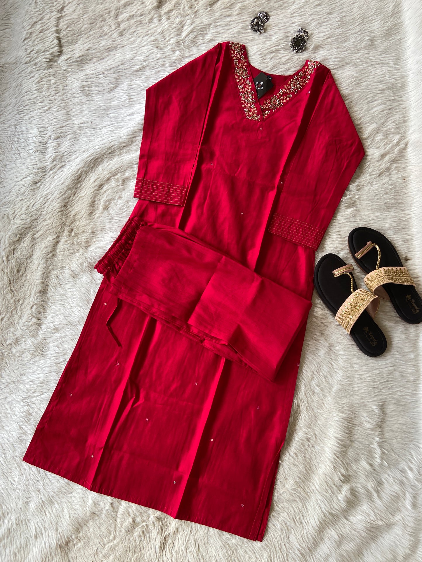 VNeck With Beautiful Handwork, StraightCut Kurti With Palazzo. Silk StraightCut Kurti Sets For Women