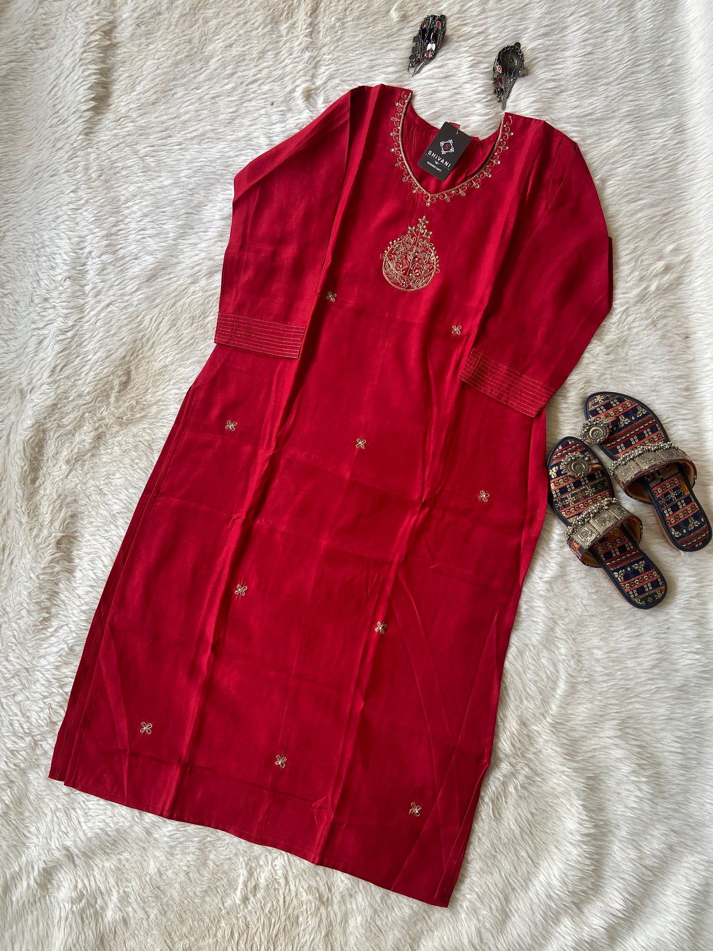 Straight Cut Silk Kurti With Beautiful Golden Embroidery Work With Full Lining, Straight Kurtis For Women