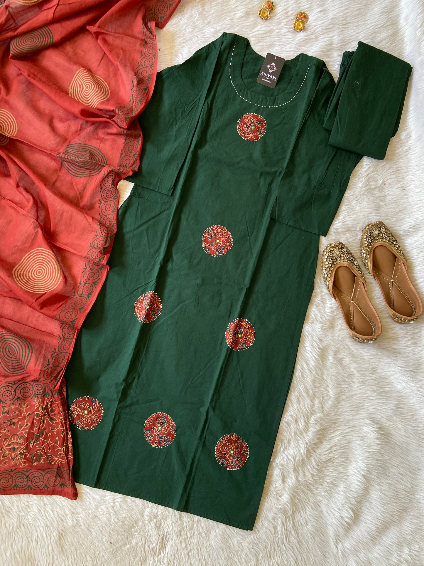 Straight Kurti With Palazzo And Dupatta (Gamthi Pair). Cotton Straight Kurti Suit Sets For Women.