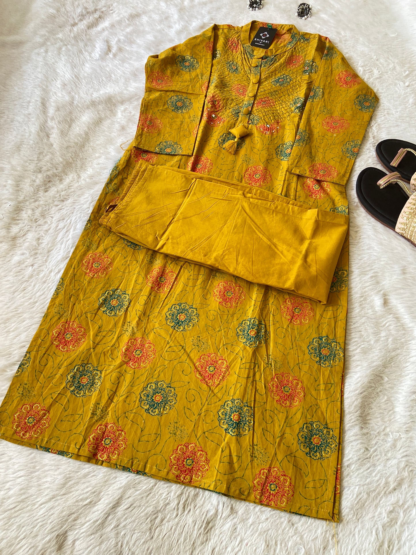 Printed Straight Kurti With Plain Palazzo. Cotton Straight Kurti Sets For Women.