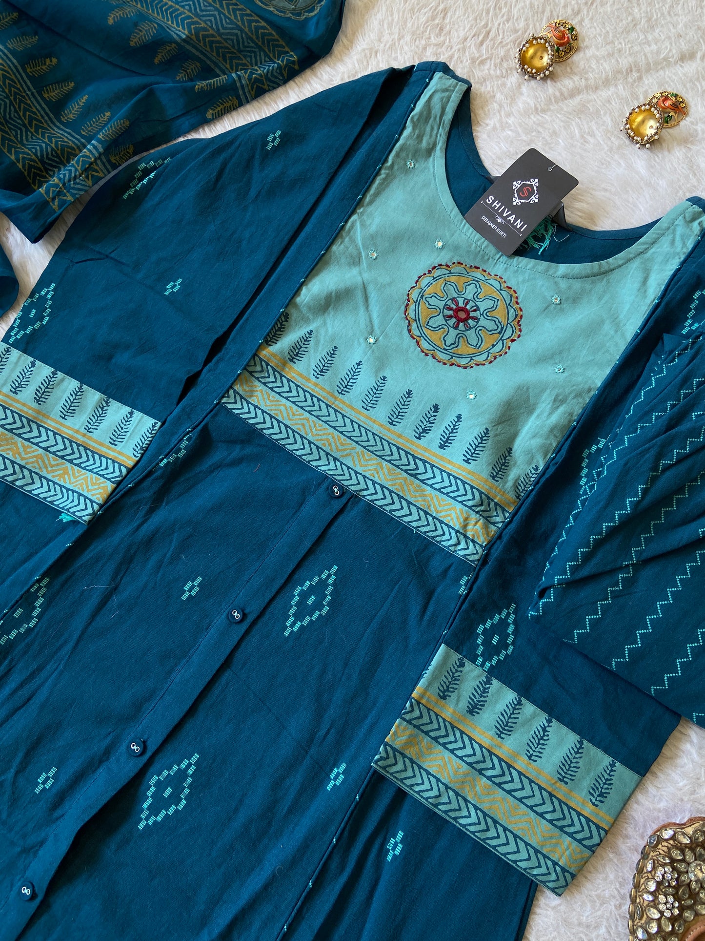 Cotton Kurti With Pant And Dupatta (Gamthi Pair). Cotton Straight Kurti Suit Sets For Women.