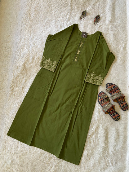 Cotton Straight Cut Kurti With Work In Sleeve. Cotton Kurti For Women.