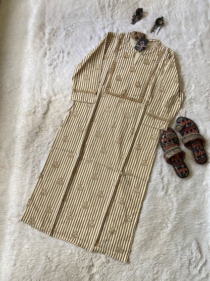 Cotton Straight cut Kurtis With Beautiful Work In Neck. Cotton Straight Kurti For Women.