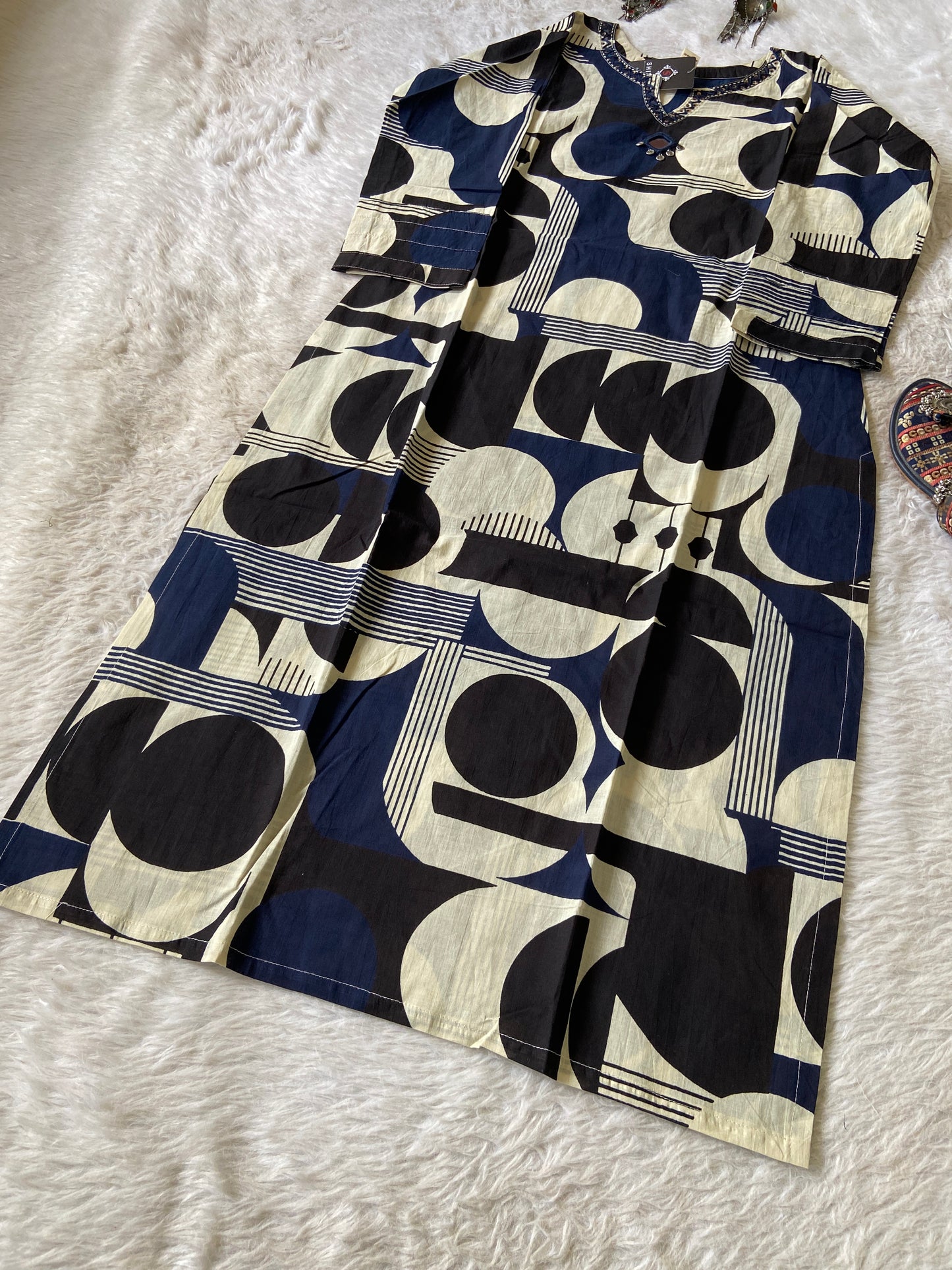 Cotton Straight cut Kurtis With Beautiful Work In Neck. Cotton Straight Kurti For Women.