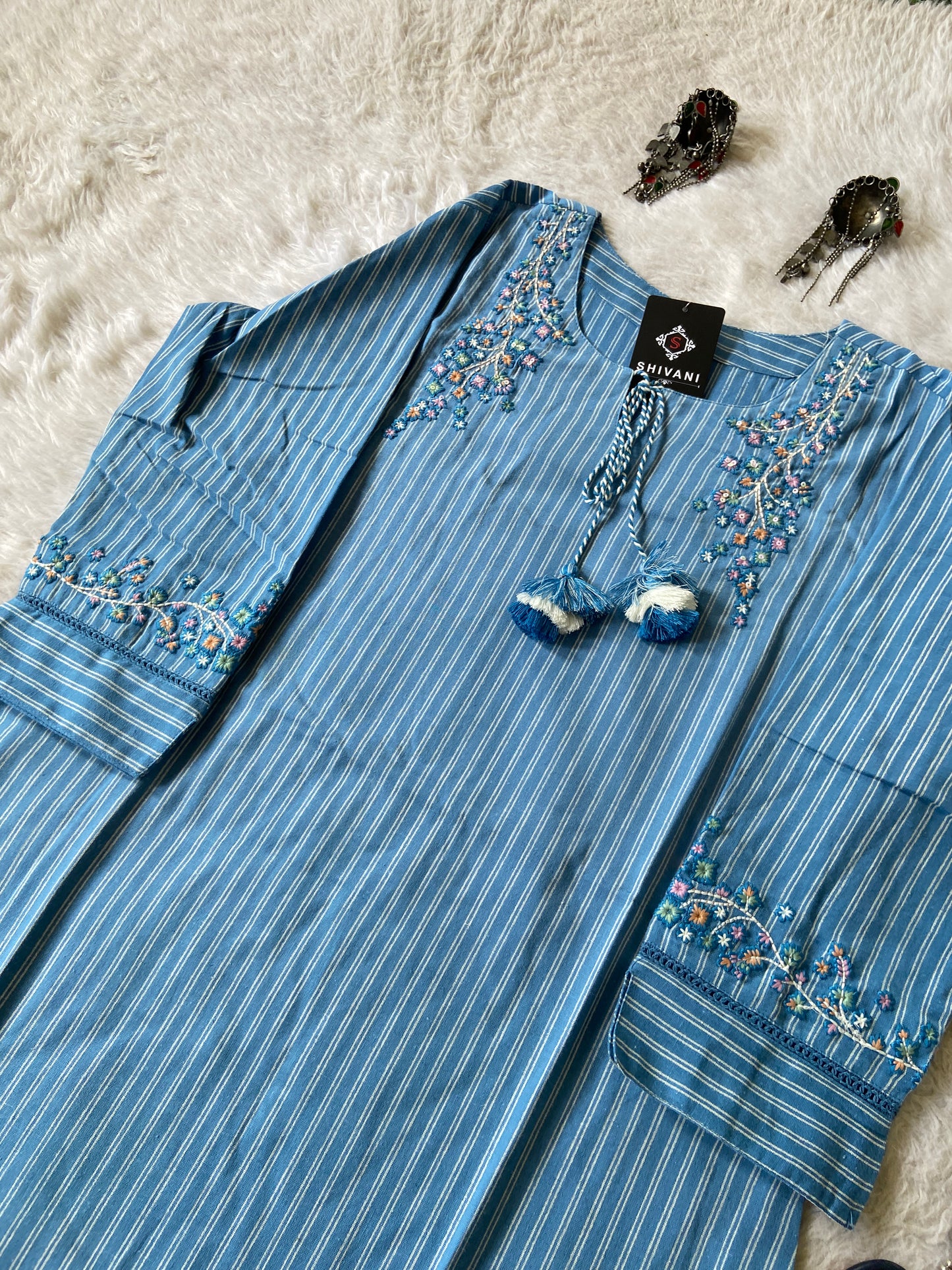 Cotton Straight cut Kurtis With Beautiful Work In Neck. Cotton Straight Kurti For Women.