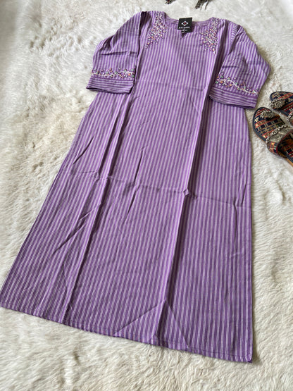 Cotton Straight cut Kurtis With Beautiful Work In Neck. Cotton Straight Kurti For Women.