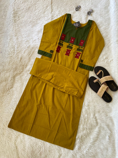 Straight Aplic Work Kurti With Palazzo (Gamthi Pair). Cotton Striaght Kurti Sets For Women.