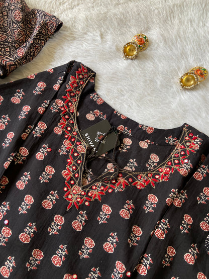 Jaipuri Cotton Straight Kurti With Pant And Dupatta. Cotton Straight Suit Sets For Women.