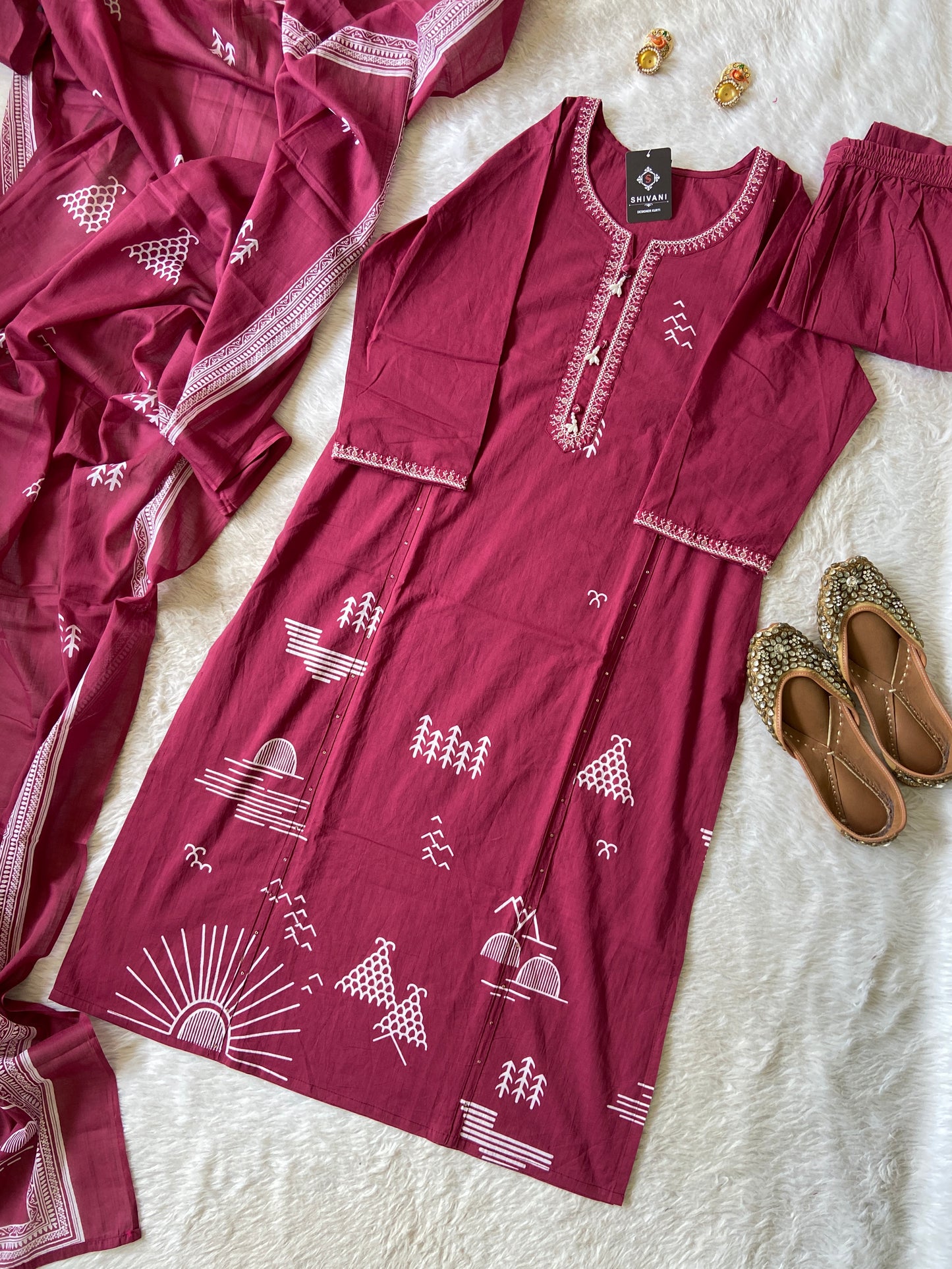 Mul Cotton Printed Kurti With Pant And Dupatta. Cotton Suit Set For Women.
