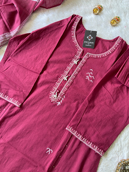 Mul Cotton Printed Kurti With Pant And Dupatta. Cotton Suit Set For Women.