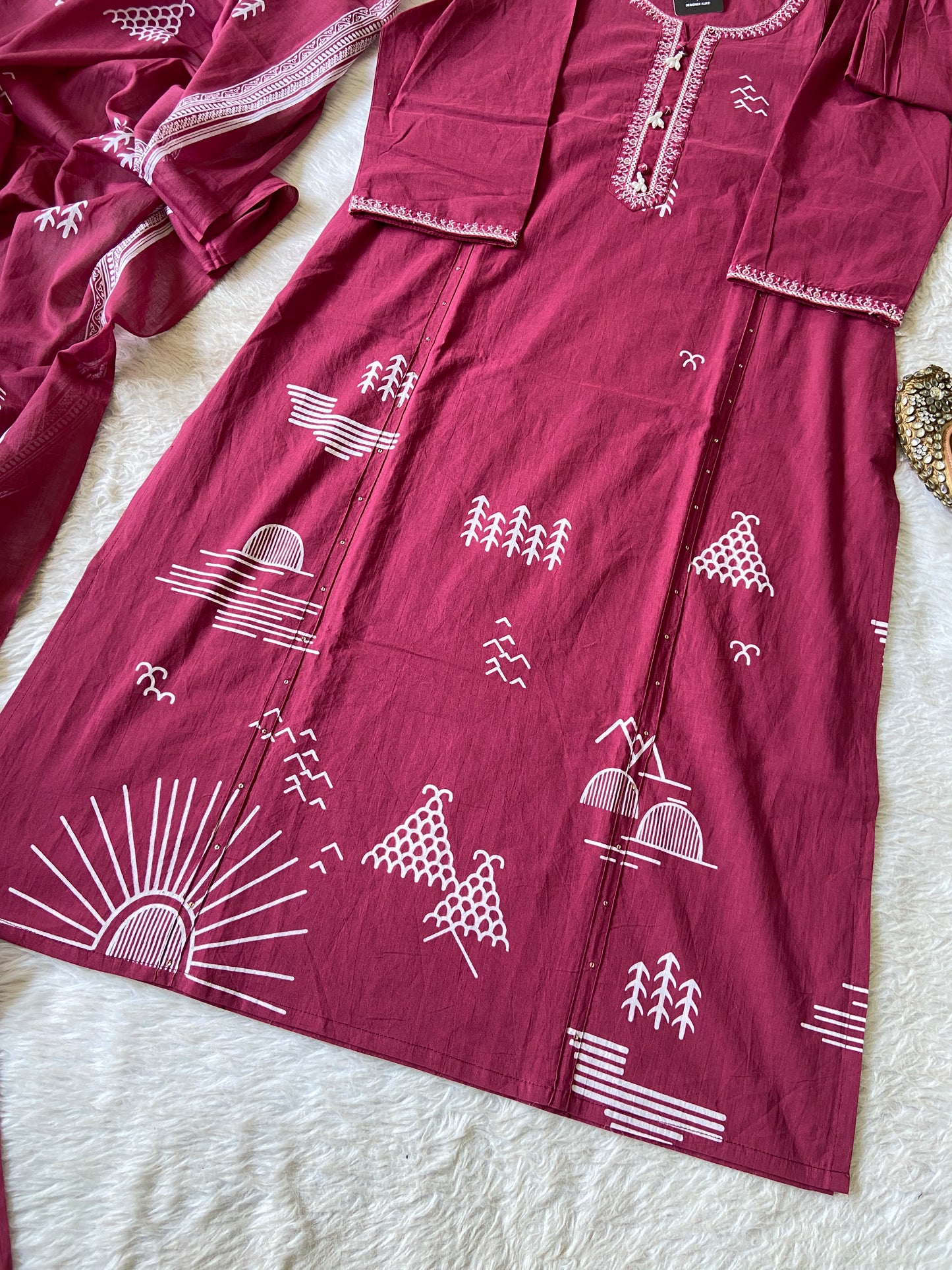 Mul Cotton Printed Kurti With Pant And Dupatta. Cotton Suit Set For Women.