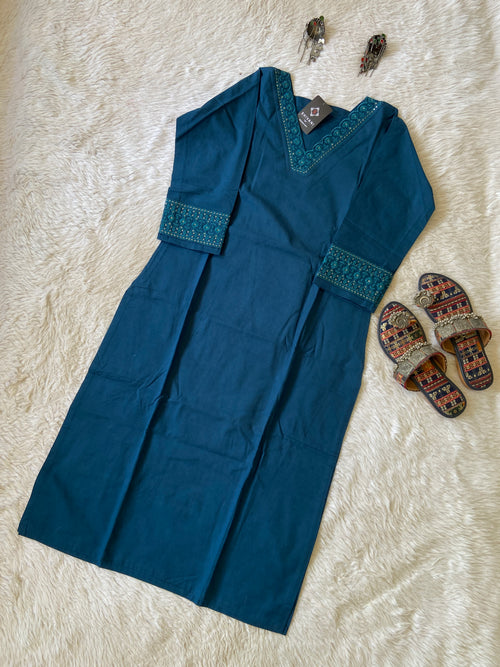 Cotton V Neck Style Straight Kurti. Cotton Kurti For Women.