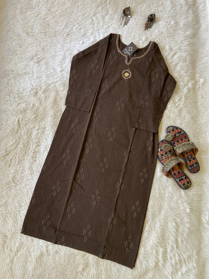 Cotton Straight Kurti With Mirror Work In Neck (Gamthi Kurti). Cotton Kurti For Women.