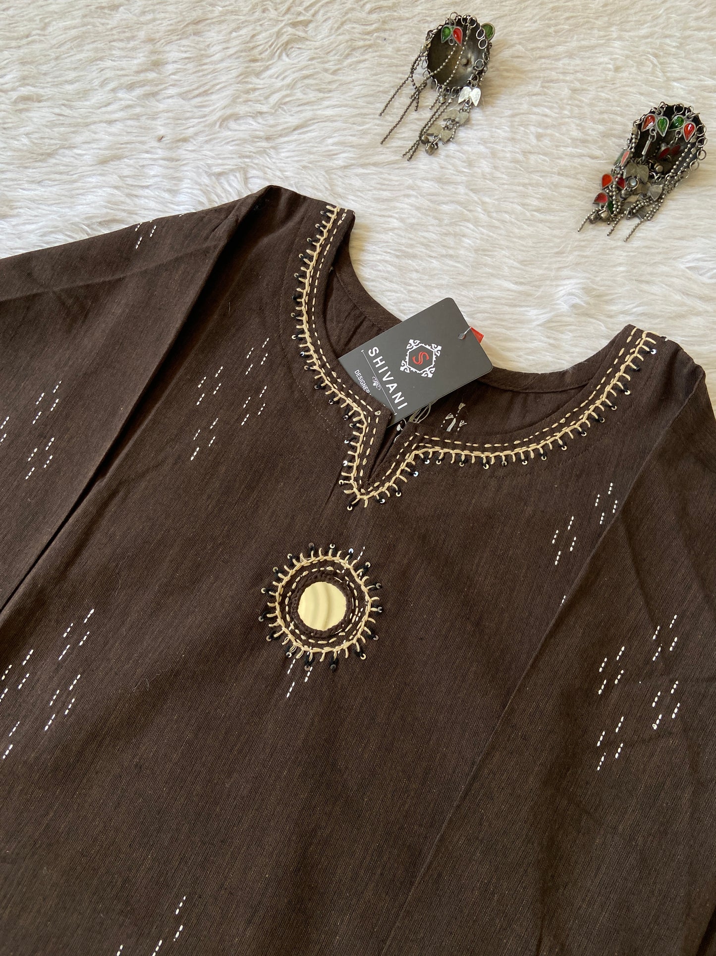 Cotton Straight Kurti With Mirror Work In Neck (Gamthi Kurti). Cotton Kurti For Women.