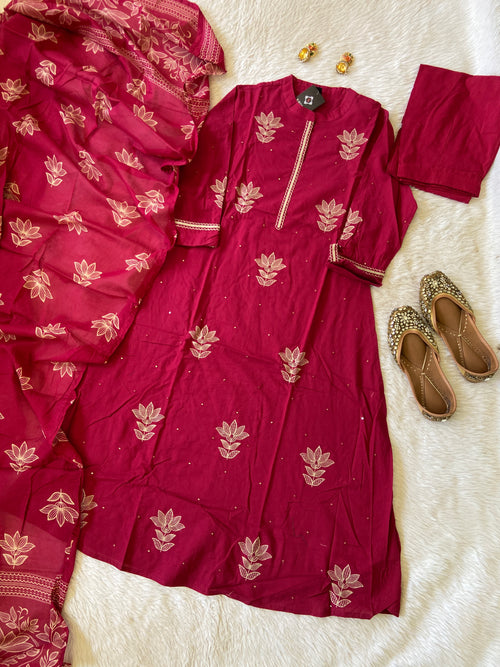 Beautiful Embroidery Work Cotton Aline Kurti (Lining Attched) With Pant And Dupatta. Cotton Suit Sets For Women.