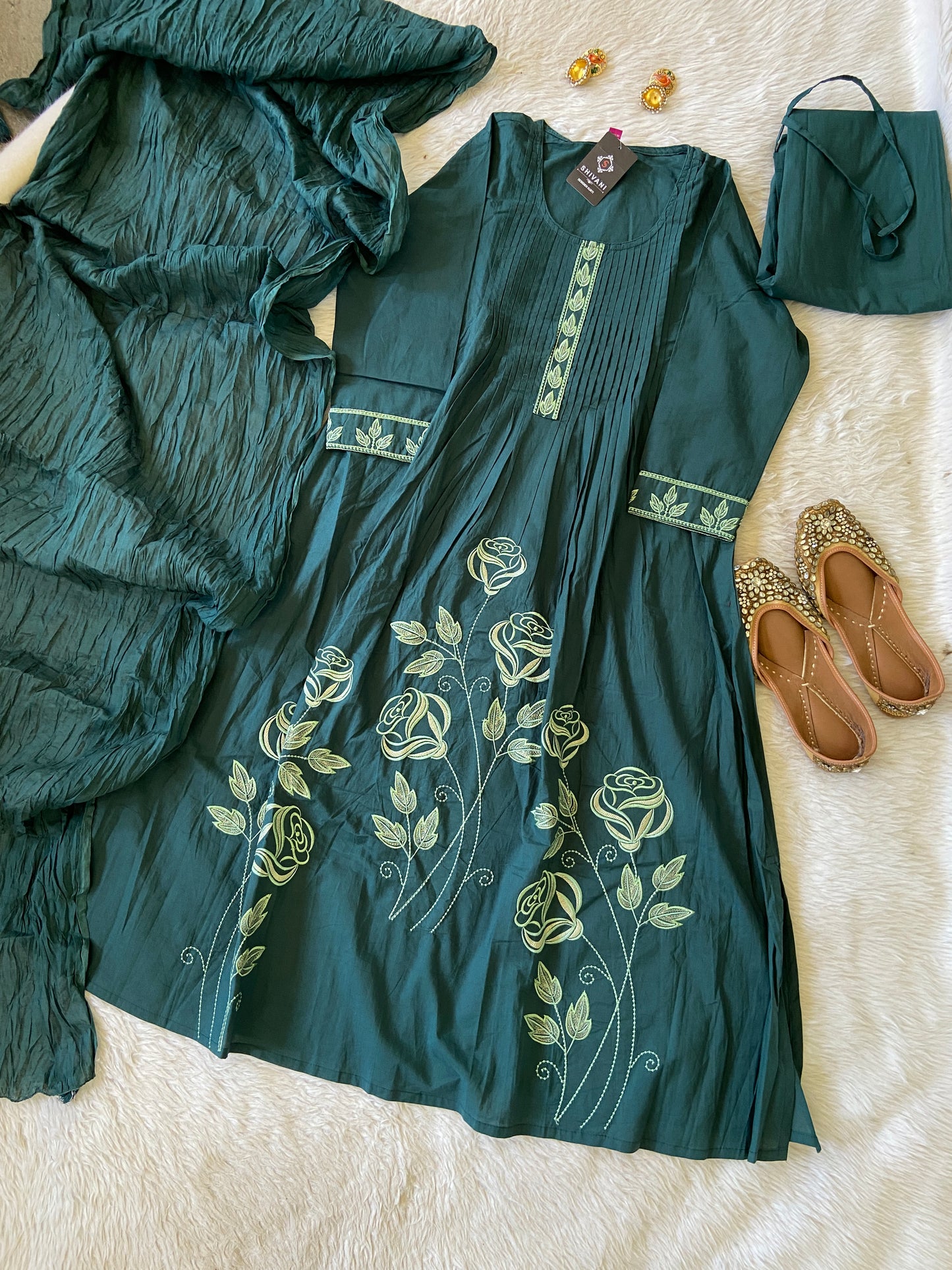 Flower Embroidery Work Aline Cotton Kurti, Pant And Dupatta. Cotton Suit Sets For Women.