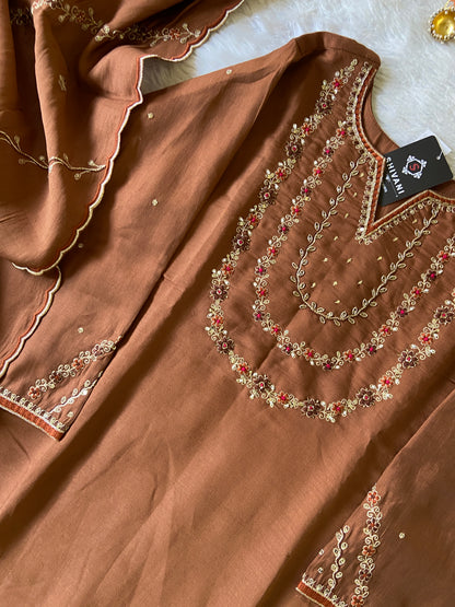 Silk Straight Kurtis With Beautiful Embroidery Work In Sleeve And Dupatta With Pant And Dupatta. Silk Suit Sets For Women Online India. Shop the Latest Festive Summer Collection at Shivani Designer Kurti.