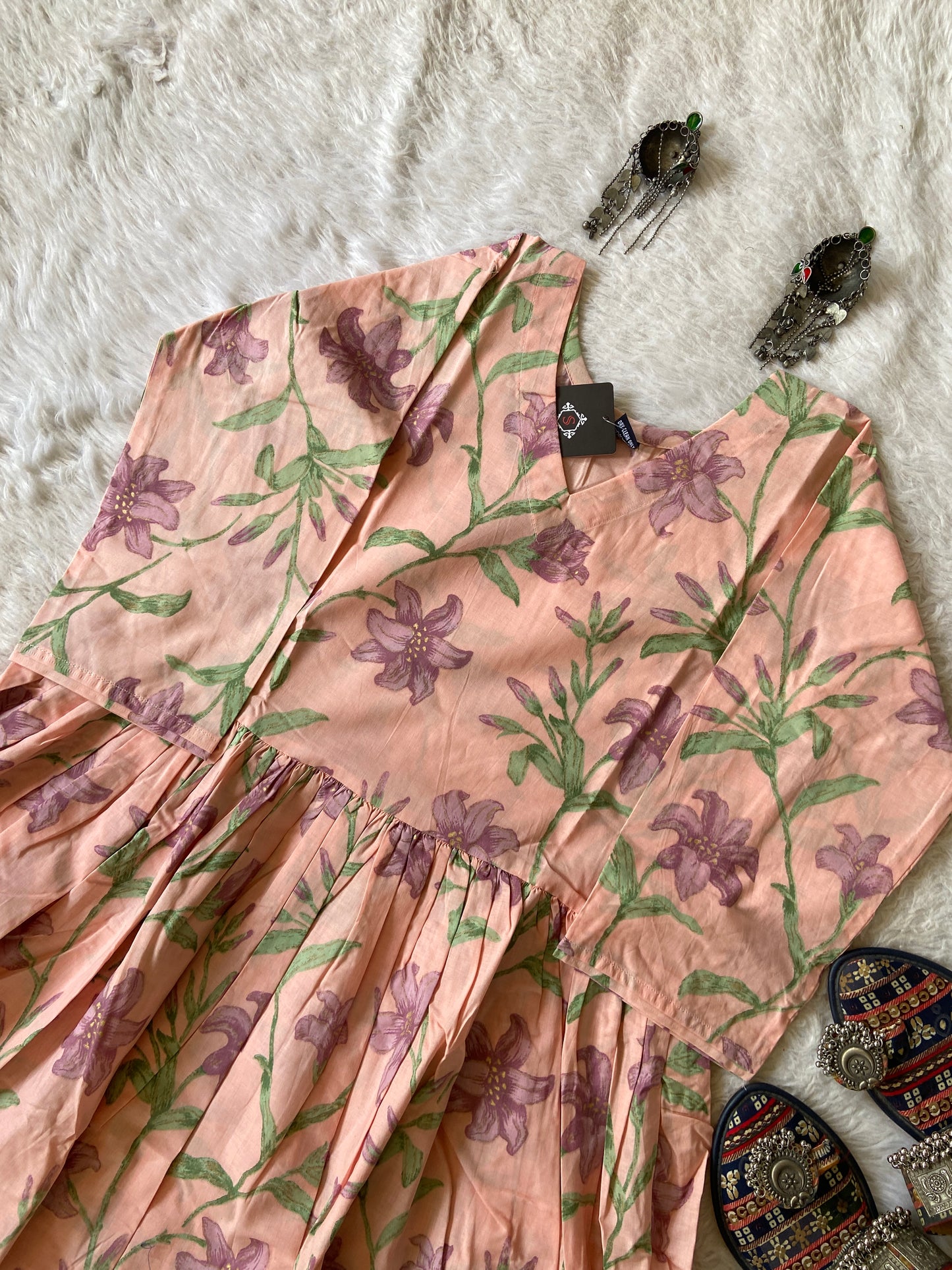 Jaipuri Cotton Tunic. Knee Length Tunic. Cotton Tunics For Women Online India. Shop the Latest Festive Summer Collection at Shivani Designer Kurti.
